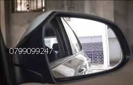 KÍNH CHIẾU HẬU XE HƠI BMW