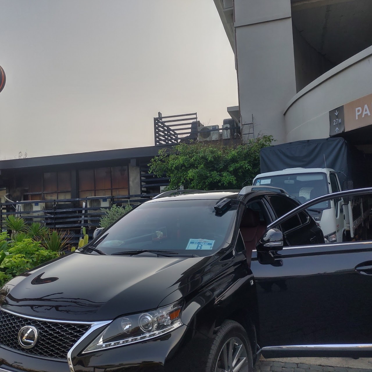 Kính ô tô sài gòn