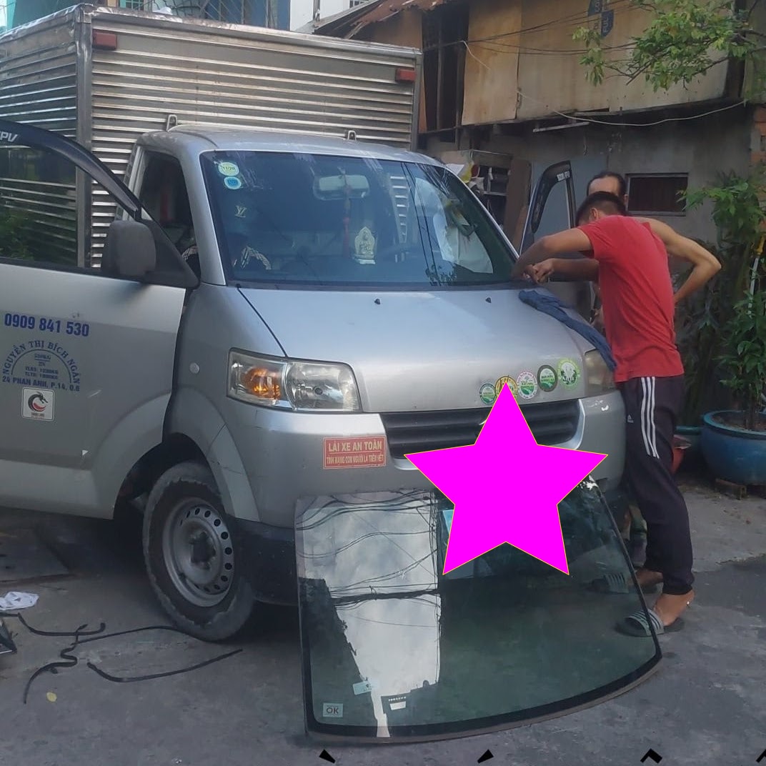 Kính ô tô sài gòn